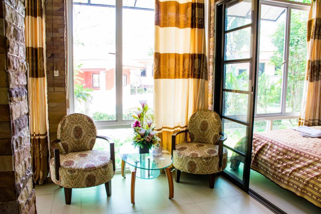 Phalaburi Resort Ban Chang  Exterior photo