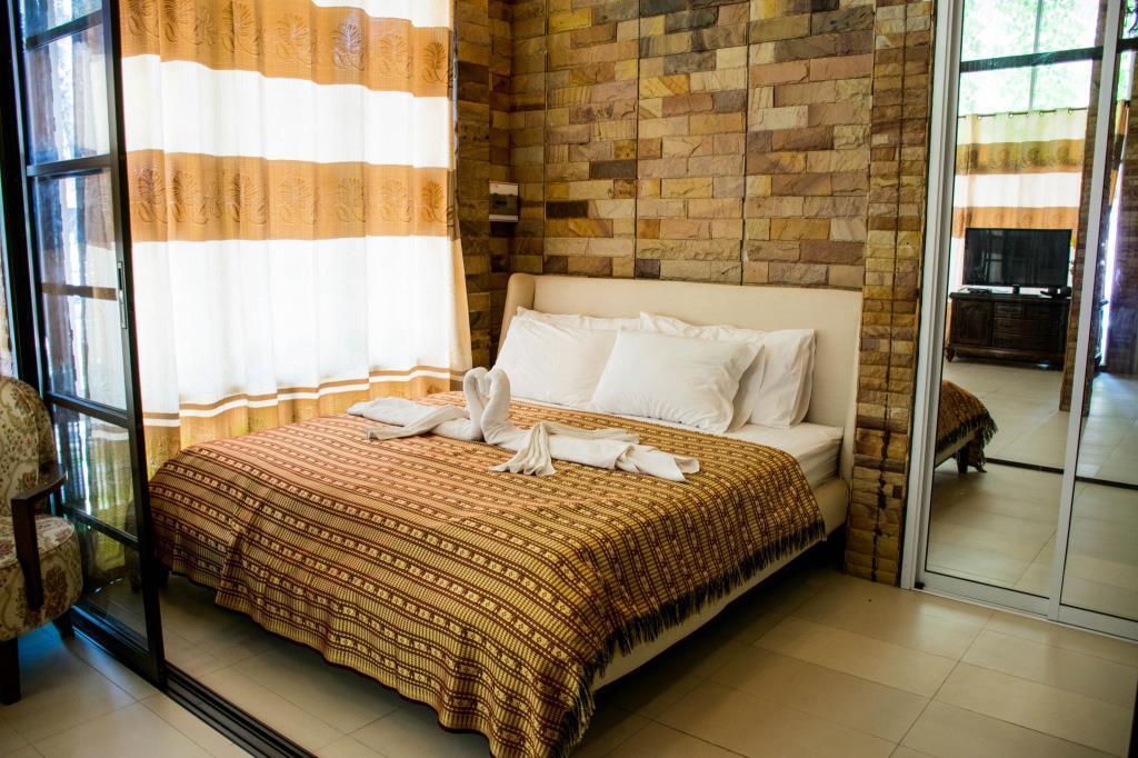 Phalaburi Resort Ban Chang  Exterior photo