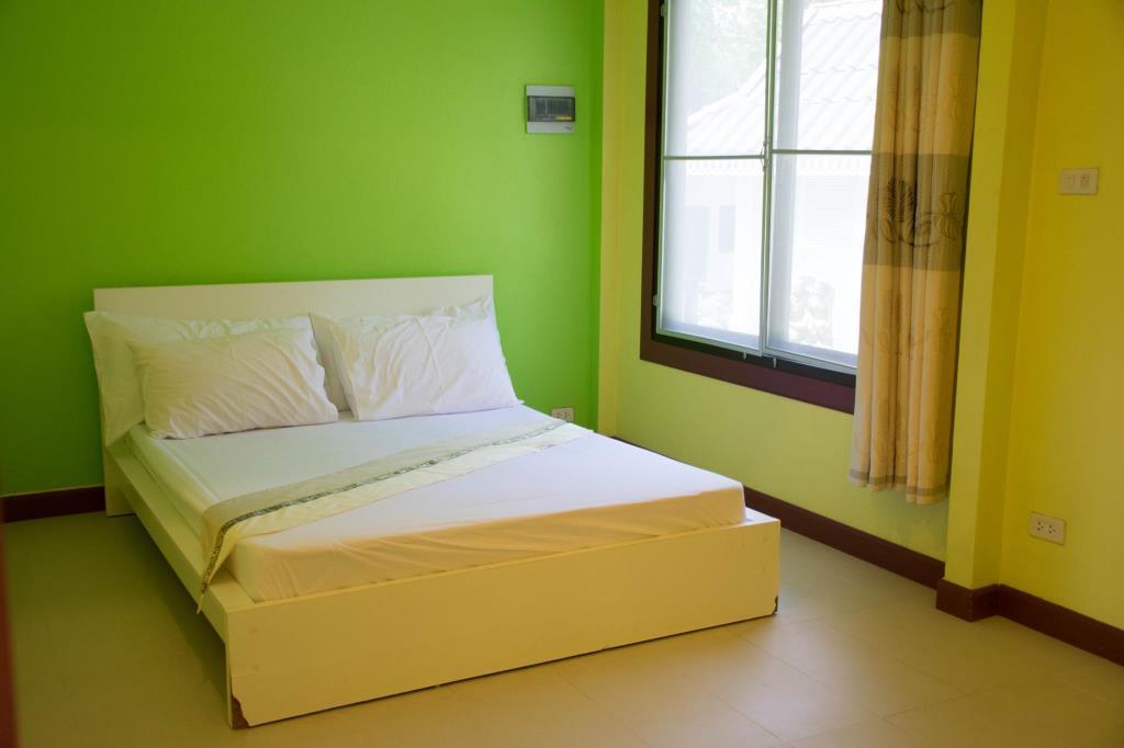 Phalaburi Resort Ban Chang  Exterior photo