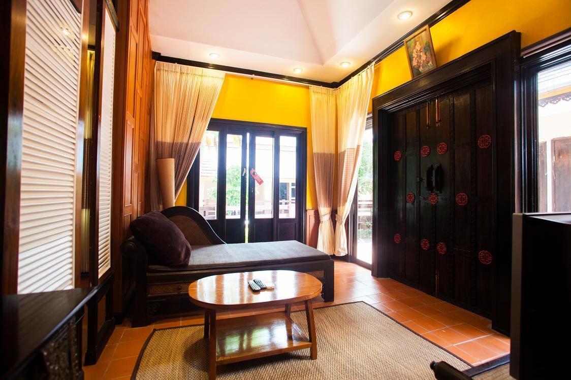 Phalaburi Resort Ban Chang  Exterior photo