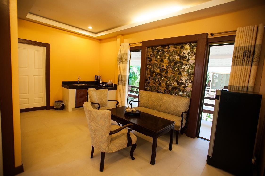 Phalaburi Resort Ban Chang  Exterior photo
