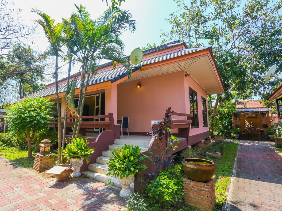 Phalaburi Resort Ban Chang  Exterior photo